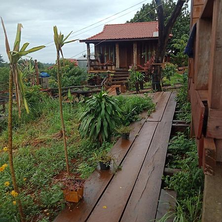 Banlung Happy Bungalow & Trekking מראה חיצוני תמונה