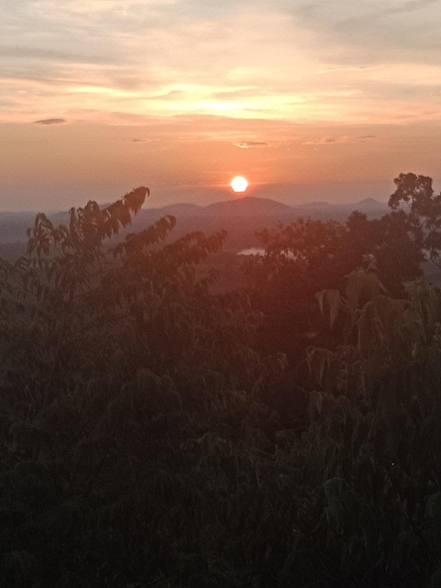 Banlung Happy Bungalow & Trekking מראה חיצוני תמונה